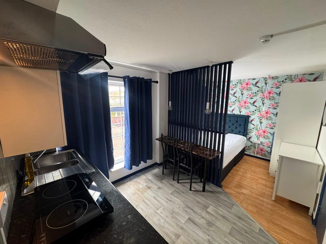 Lovely Single Only Studio 5 mins to Bakerloo Line  Main Photo