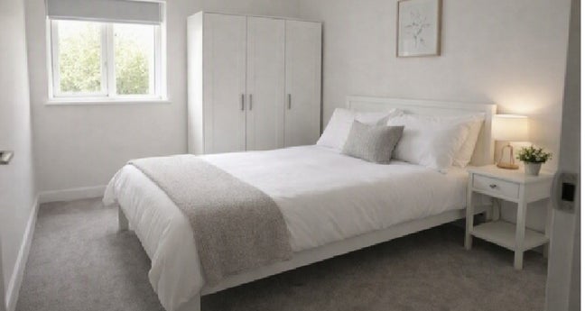 Single Occupancy Double Room in Detached House Main Photo