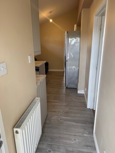 Flat available for rent immediately Main Photo