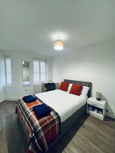 Modern Double room near Towncentre Main Photo