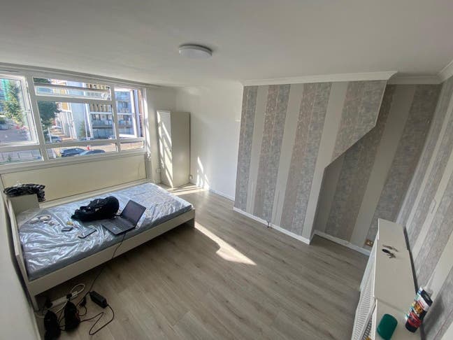 🌟 Large Double Room | Stylish Brixton Home | SW9 Main Photo