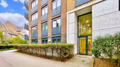 Studio with balcony in Canada Water Main Photo