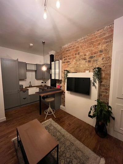Modern Open Plan 2 bed Flat | Finneston  Main Photo