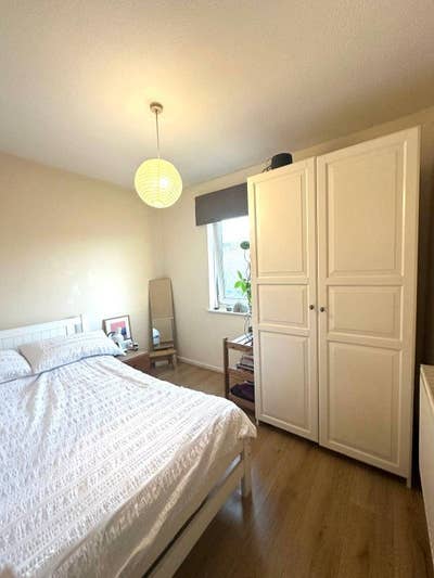 Cozy room in Hackney house share Main Photo