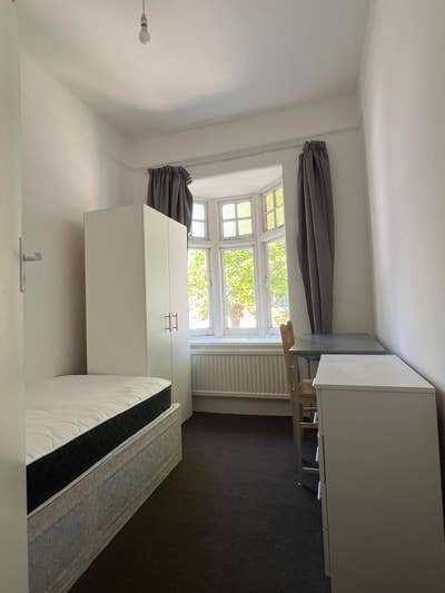 Lovely room | 2min from Clapton | fully furnitured Main Photo