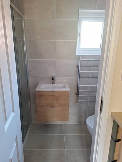 Nice independent single room (bathroom/kitchen) Main Photo