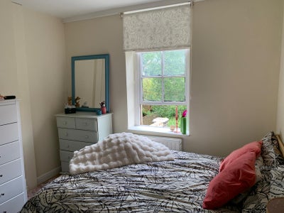 Room in townhouse Central London - bills included Main Photo
