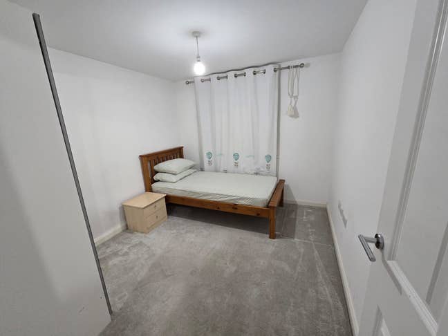 Double room in Charlton hayes Main Photo