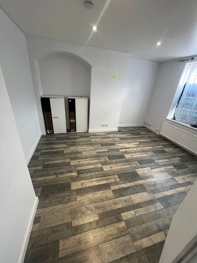New Double Rooms - Edgware Available   Main Photo