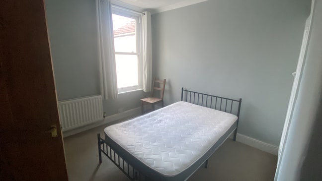 Double room to rent near University of Portsmouth Main Photo