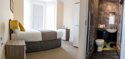 Taste Of Luxury Property in Dogsthorpe - PE1 💎 Main Photo