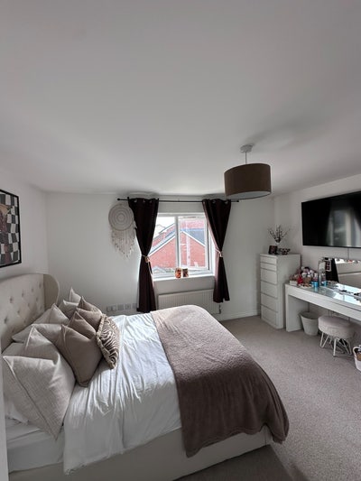 Double bedroom for rent Main Photo