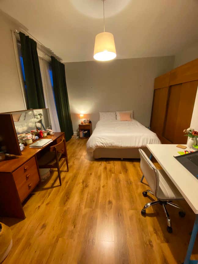 Bright & Spacious Room Available in Leyton Main Photo