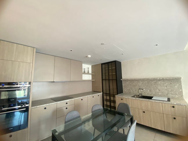 King’s Cross 3 Bed 3 Bath | Whole Flat or Rooms Main Photo