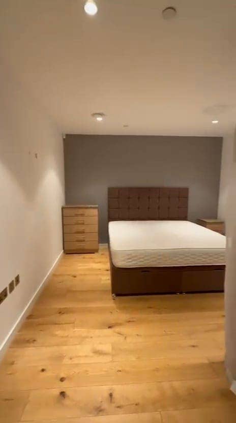 Stunning Double Room| Earl’s Court / Fulham Main Photo