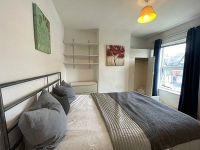 1 Beautiful Double Bedroom Avalable Now B17 Main Photo