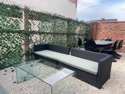 Double & Single Rooms Near Birmingham City Centre Main Photo
