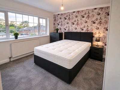 Excellent Rooms, Great Location Inc Bills Main Photo
