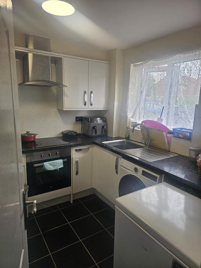 1 bed flat apartment  Main Photo