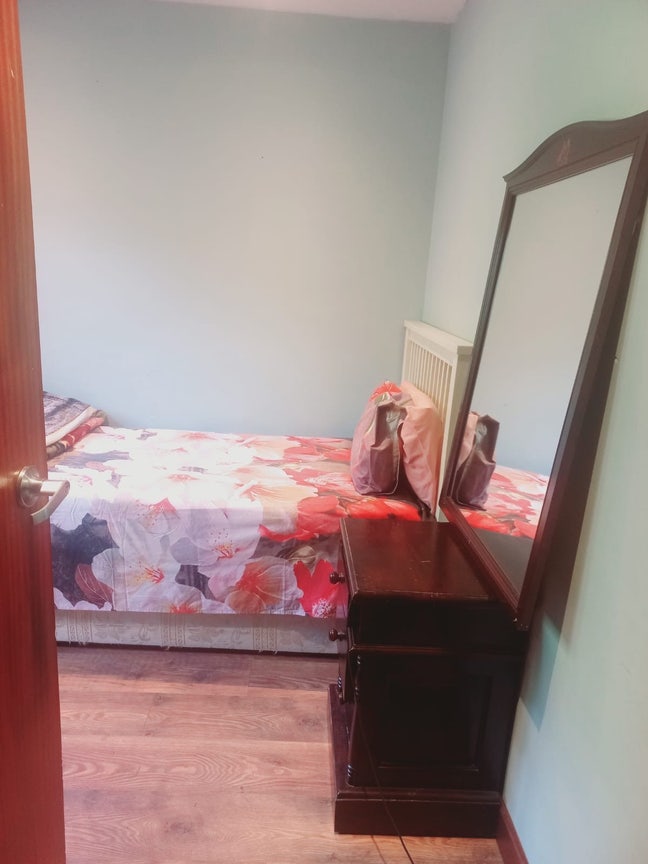 Room for rent  Main Photo