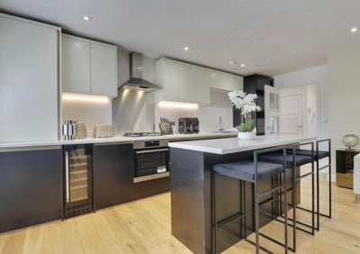 2 bedroom apartment with en-suite  Main Photo