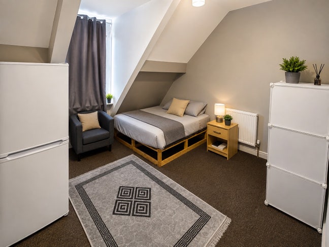 Wakefield City Centre Unlived in Room Main Photo