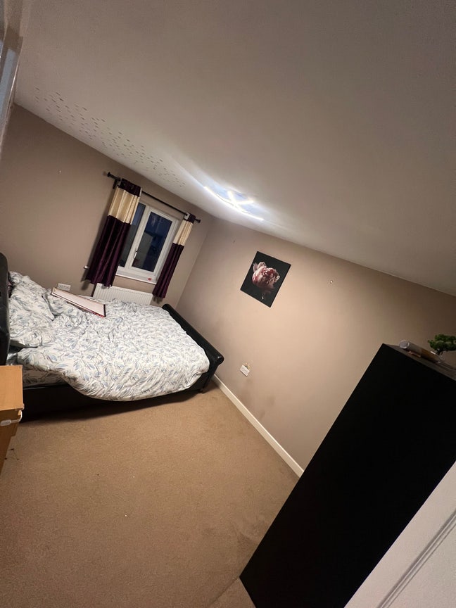 Single & Double Rooms Available Main Photo