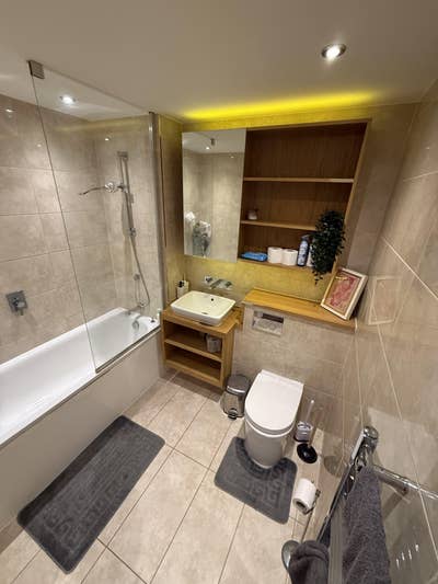 Great Room in Royal Docks Main Photo