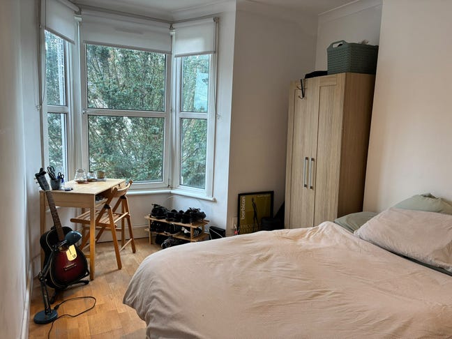 Double Room in Seven Sisters Main Photo