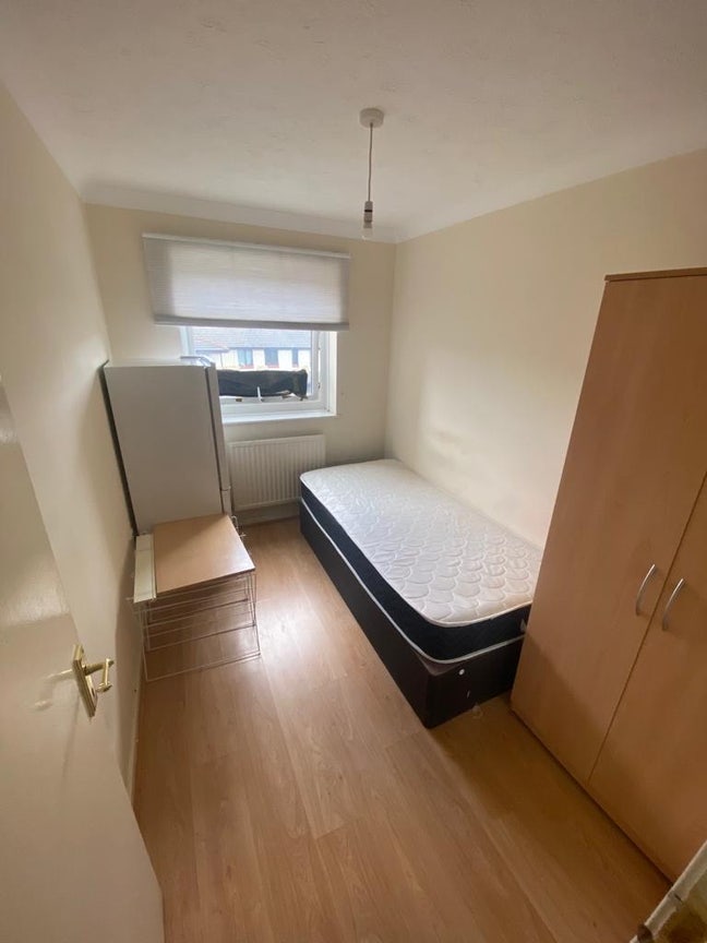 ✨🛏️ Single Room to Let in -South Bermondsey Main Photo