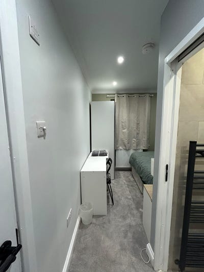 Small Double En-Suite | Bills Included Female Only Main Photo