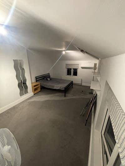 Double Room available to rent 2min walk to Oval Main Photo