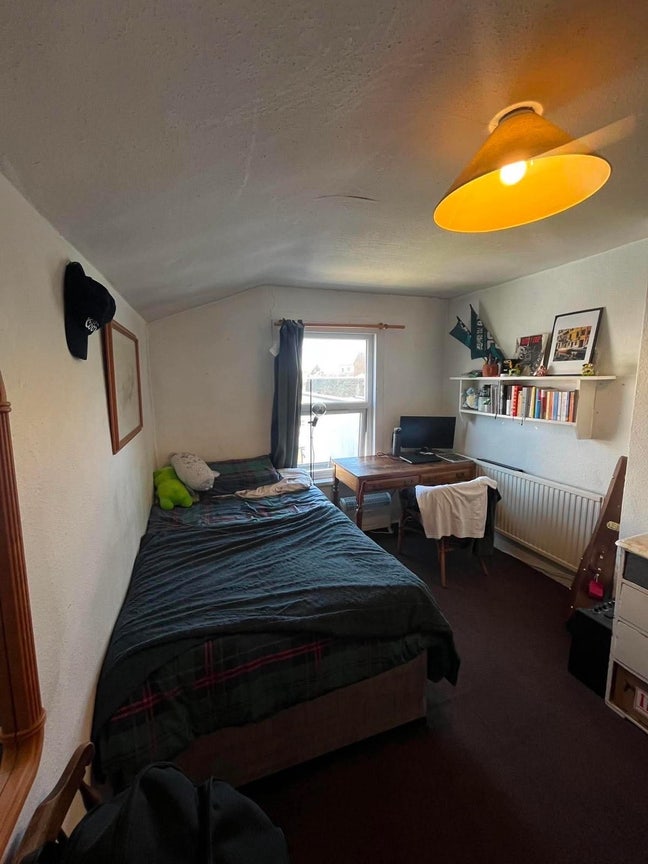 Furnished Double Room  Main Photo