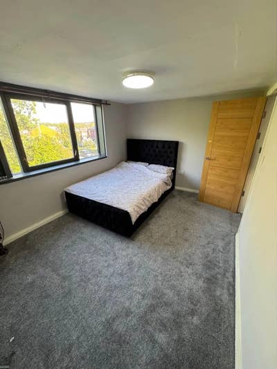 Shared rooms in D house Main Photo
