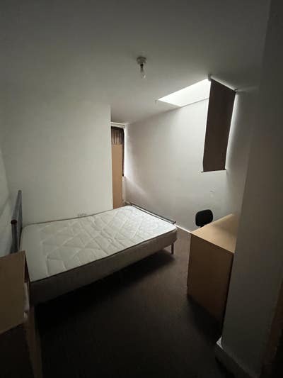 1 room available in Cathays. Main Photo