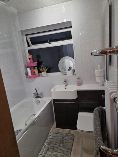 Double room to rent in Allington  Female preferred Main Photo