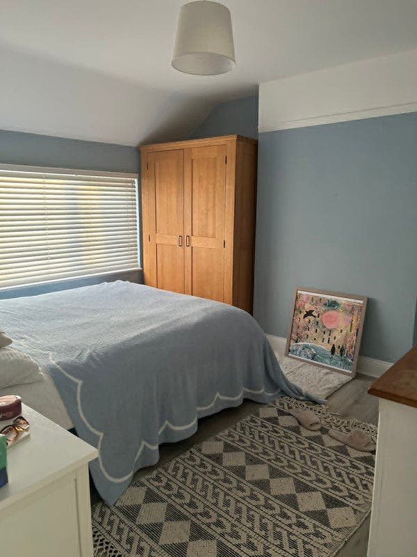 Double Room to rent in Lovely House - female preferred Main Photo