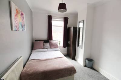 🏠 Double Room Available |💡 All Bills Included Main Photo