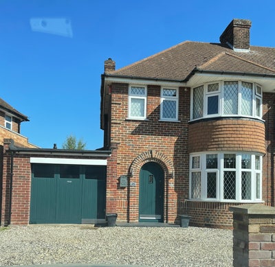 Lovely Double Room in Sought After Location  Main Photo