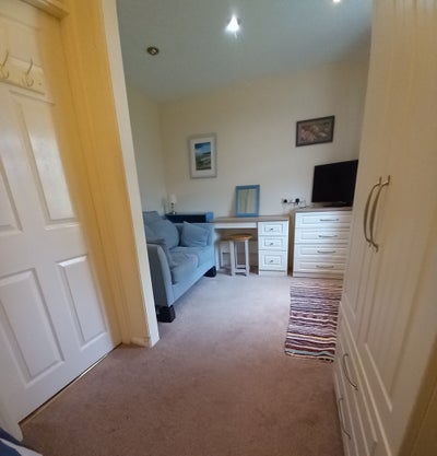 Comfortable, peaceful, fully furnished room Main Photo