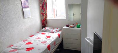 &pound;549single room inc bills, welcoming, Bracknell tc Main Photo