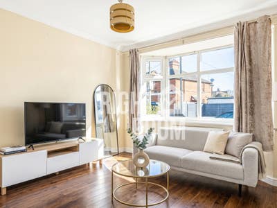 &pound;1,500 PCM | 3 Bed House | North End,  PO2 Main Photo