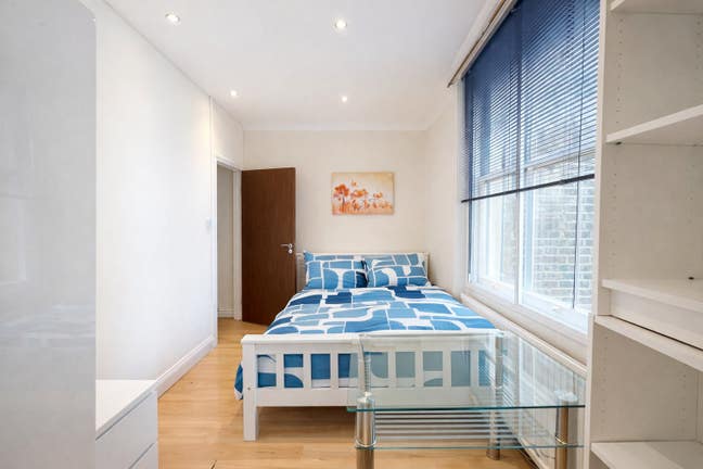 Spacious Fully Furnished Two Bedroom Flat Main Photo