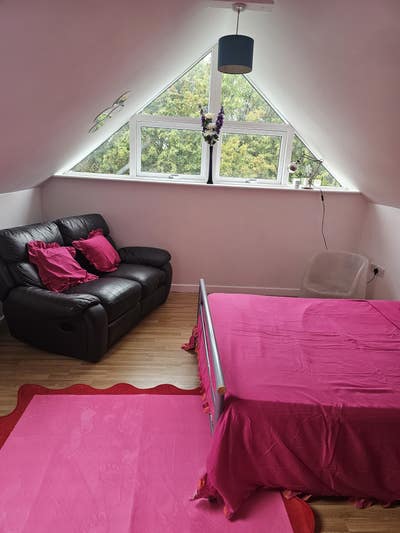 Large double room Main Photo