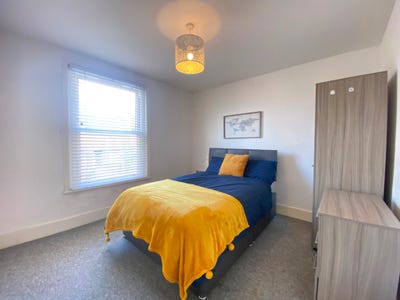  Double Room in Maidstone  Main Photo