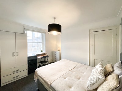 Spacious Double Bedroom in Mornington Crescent Main Photo