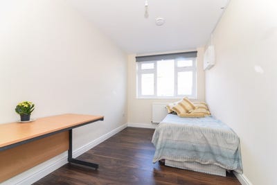 5 Nursery Walk St Johns Main Photo
