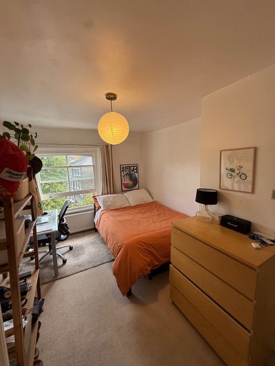 Double Room in 2 bed flat - Islington N7  Main Photo
