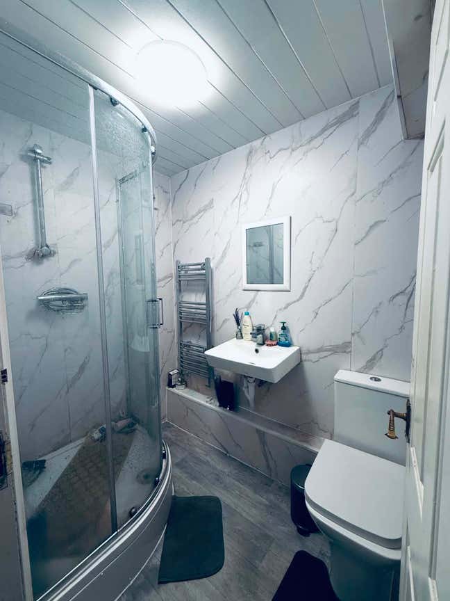 Large double room near Euston/King cross Main Photo