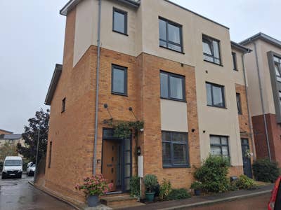 New build family home in great, quiet location Main Photo